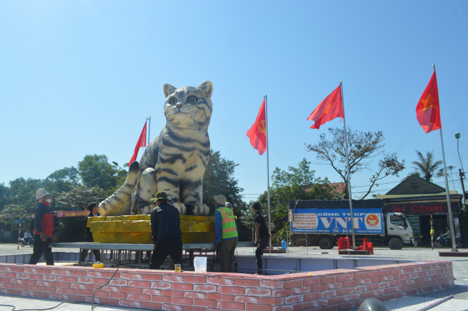 Linh vật mèo ở Quảng Trị nhận 