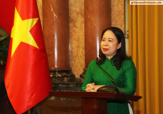   Phó Chủ tịch nước Võ Thị Ánh Xuân phát biểu tại buổi gặp mặt 101 cặp mẹ - con đỡ đầu tiêu biểu tham dự Trại hè 