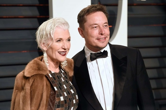 Người phụ nữ quyền lực đứng sau tỷ phú Elon Musk