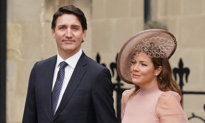  Thủ tướng Canada Justin Trudeau và phu nhân Sophie dự lễ đăng quang Vua Charles III tại London, Anh, hôm 6/5. Ảnh: Reuters  