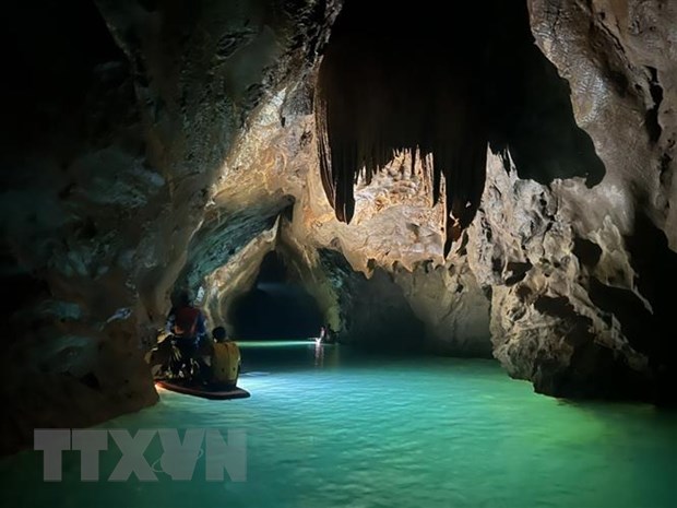   Các hang động mới phát hiện trước đó tại Quảng Bình. (Ảnh minh họa: TTXVN phát)  