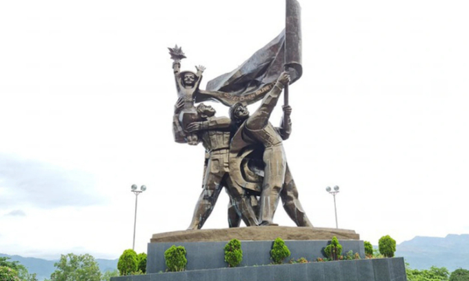  Tượng đài Chiến thắng Điện Biên Phủ. Ảnh: Vinh Duy 