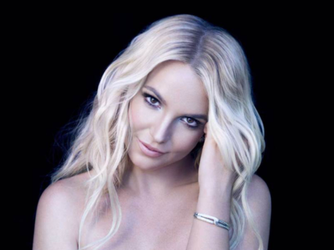 Hồi ký của “Công chúa nhạc Pop” Britney Spears sắp có bản Tiếng Việt