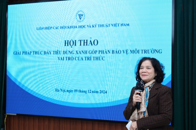               Hội thảo cũng ghi nhận nhiều ý kiến, tham luận đóng góp của nhiều nhà khoa học đến từ Hội chăn nuôi Việt Nam, Hội Kinh tế Môi trường Việt Nam, Hội Bảo vệ người tiêu dùng Việt Nam, nhà báo Ngô Thị Trâm, Hội NTT Việt Nam.        