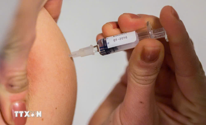   Tiêm vaccine được xem là giải pháp hiệu quả để phòng bệnh sởi,  