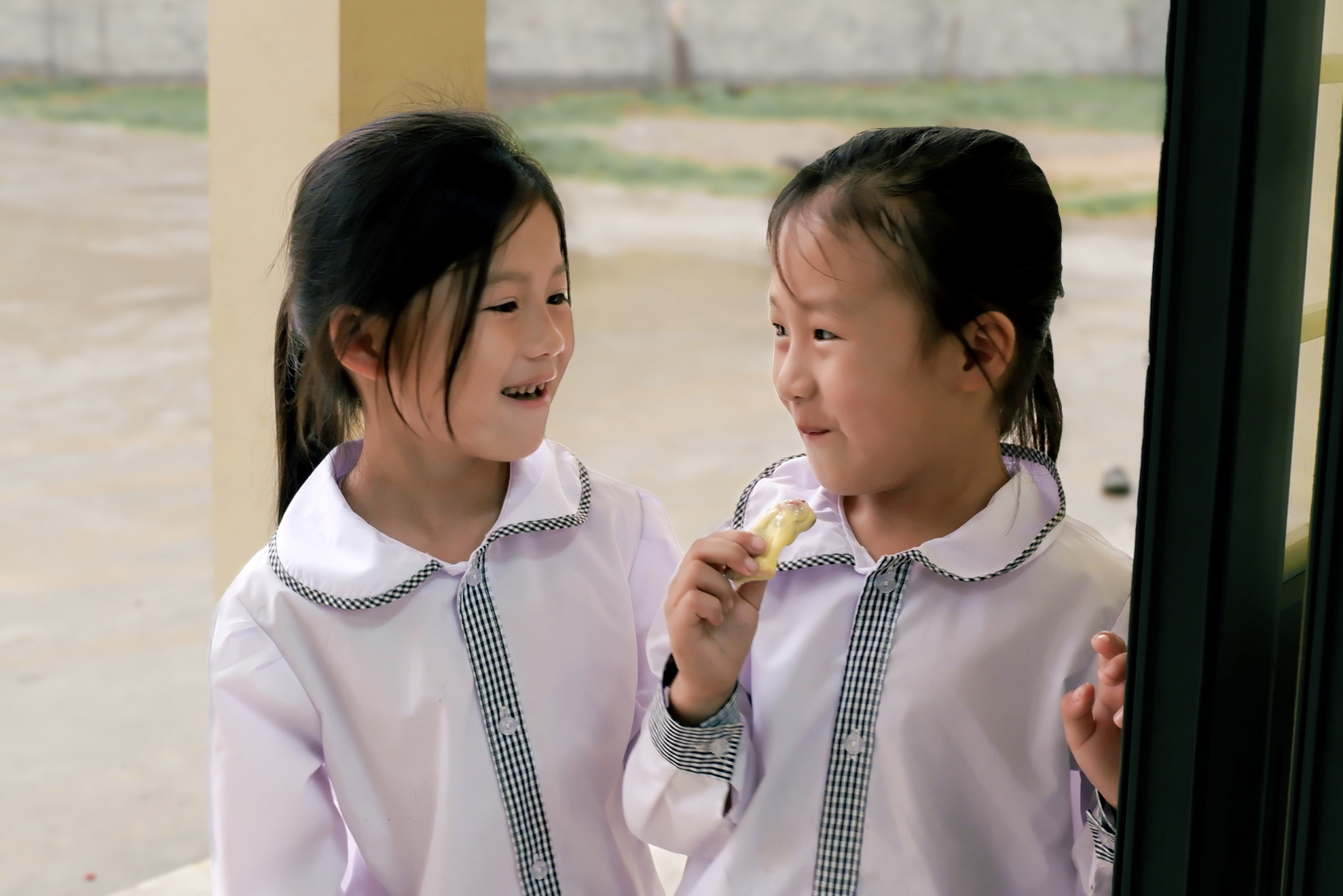Gieo yêu thương ở điểm trường khó Lũng Hoài
