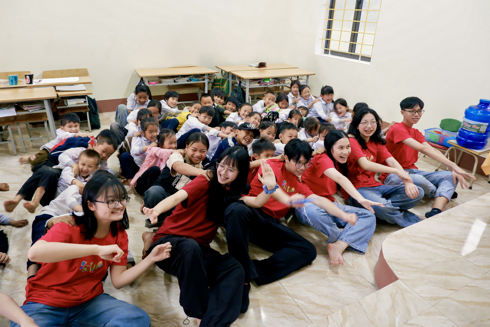 Yêu thương vẫn sẽ tiếp tục lan tỏa đến những vùng đất khó, những điểm trường xa xôi trong hành trình 