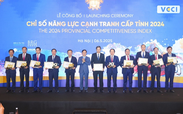 Tại lễ công bố chỉ số năng lực cạnh tranh cấp tỉnh năm 2024  do Liên đoàn Thương mại và Công nghiệp Việt Nam tổ chức ngày 6/5, thành phố Hải Phòng lần đầu tiên vươn lên dẫn đầu cả nước về Chỉ số Năng lực cạnh tranh cấp tỉnh (PCI).