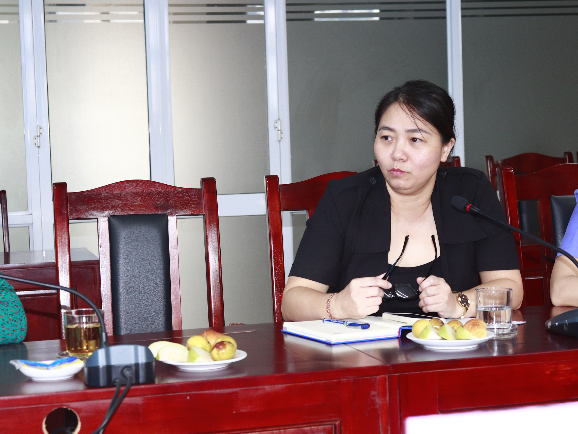 Bà Nguyễn Thị Mai Thanh, Phó giám đốc Trung tâm thống kê thông tin, Sở KH&CN Hà Nội cho rằng các cấp Hội cũng như các sở, ban, ngành cần ưu tiên phổ cập kiến thức về KHCN và CĐS cho đối tượng là phụ nữ nông thôn, phụ nữ cao tuổi và người yếu thế trong xã hội.