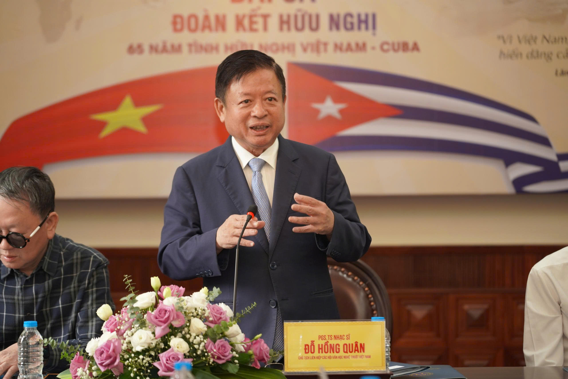 PGS. TS. Nhạc sĩ  Đỗ Hồng Quân, Chủ tịch Liên hiệp các Hội VHNT Việt Nam khẳng định tình cảm hữu nghị giữa hai nước Việt Nam và Cuba là giá trị vô cùng đặc biệt, tình đoàn kết ấy thể hiện suốt chiều dài lịch sử quan hệ giữa hai nước.