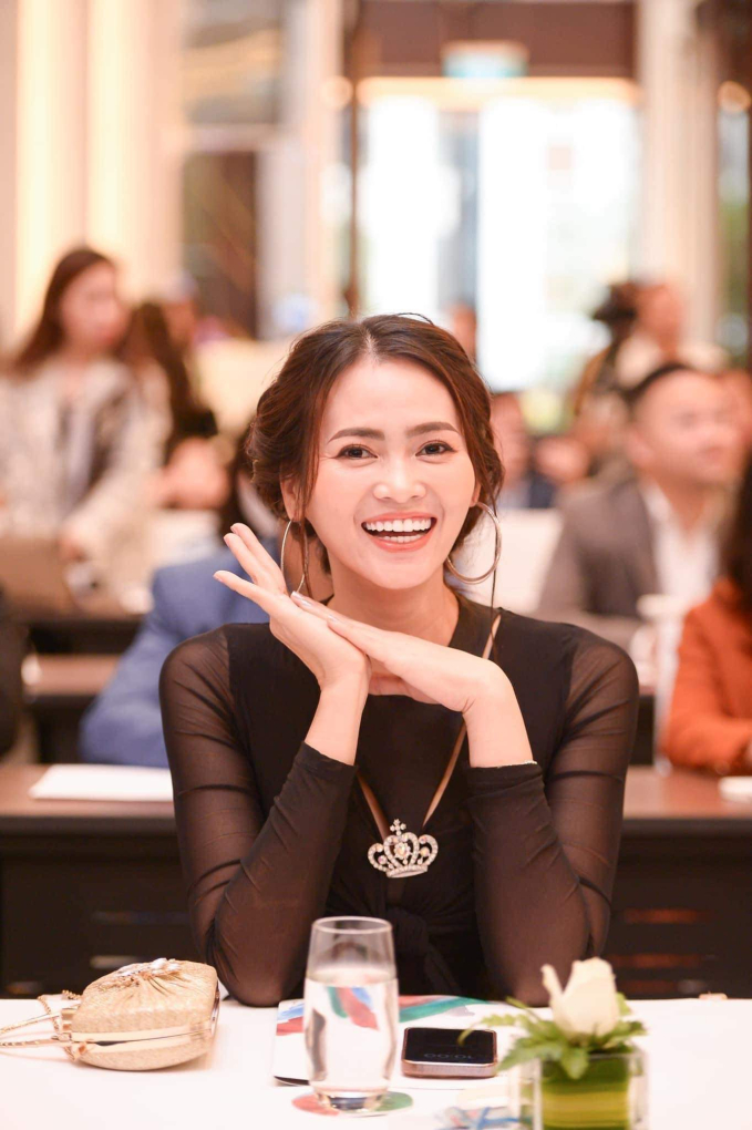 Hoa hậu Bích Hạnh, thành viên Ban giám khảo