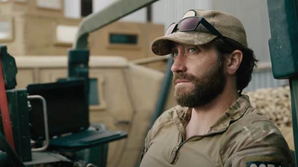 Gyllenhaal vô cùng quen thuộc với thể loại phim chiến tranh