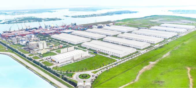  Hệ thống kho bãi tại cảng Chu Lai có diện tích gần 300.000m2, đáp ứng nhu cầu lưu trữ lớn của khách hàng