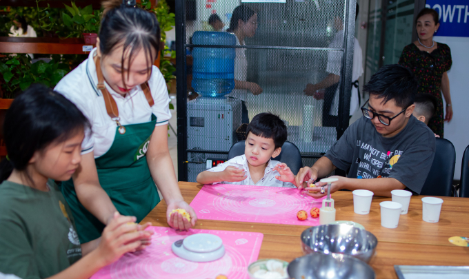Câu chuyện làm thương hiệu của Chef Phạm Hiếu có gì mà khiến các gia đình trẻ thích thú?