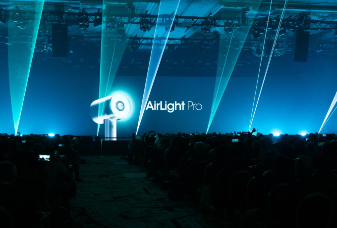 L'oreal Airlight Pro- dòng máy sấy chuyên nghiệp đột phá được công bố tại Triển lãm công nghệ Ces 2024 thế giới