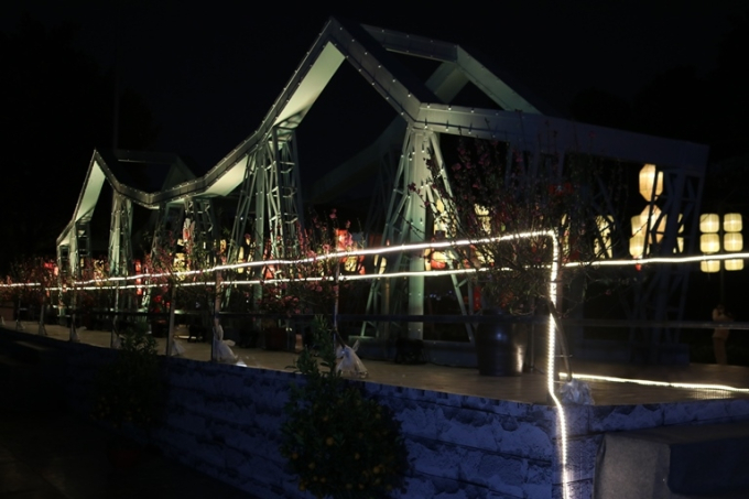 Hình ảnh cây cầu Long Biên thân thương tại sự kiện