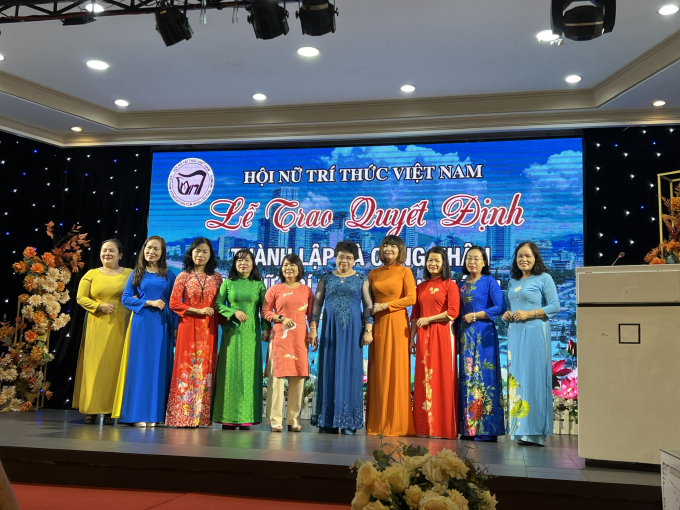 BCH Chi hội Nữ trí thức tỉnh Khánh Hòa ra mắt