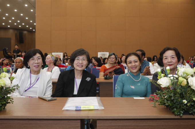 Các nhà khoa học, kỹ sư nữ, trí thức Việt Nam và nước ngoài tham dự  Hội nghị Mạng lưới các nhà khoa học và kỹ sư nữ khu vực Châu Á-Thái Bình Dương 2024