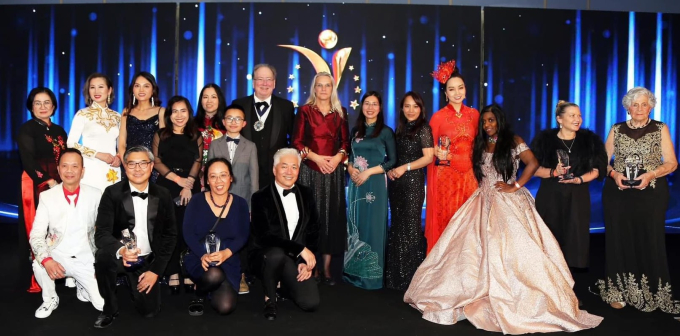 Các cá nhân đạt giải VN International Awards