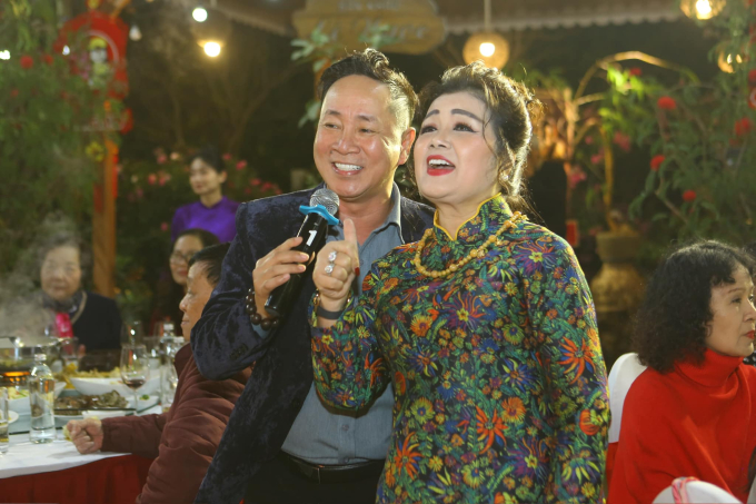 Sân khấu Lệ Ngọc - Sự thành công phải trả giá bằng máu và nước mắt