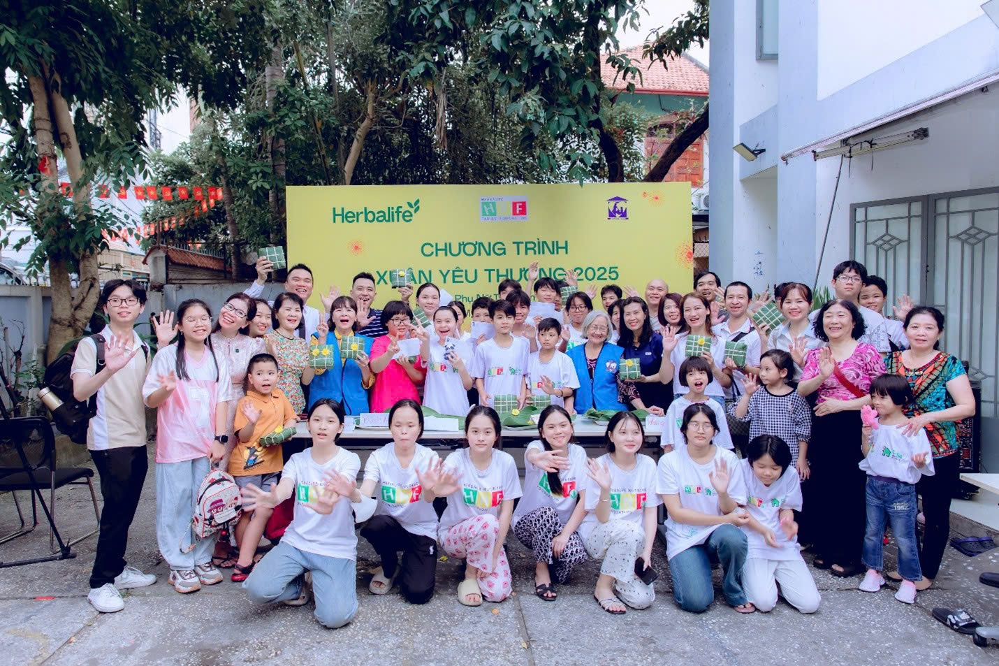 Herbalife Việt Nam tổ chức chương trình thường niên “Xuân Yêu Thương” cho trẻ em và người cao tuổi có hoàn cảnh khó khăn 