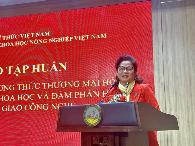  Bà Lê Thị Khánh Vân Giám đốc Trung tâm Ứng dụng Khoa học Công nghệ và Khởi nghiệp. Ảnh: Hoàng Toàn
