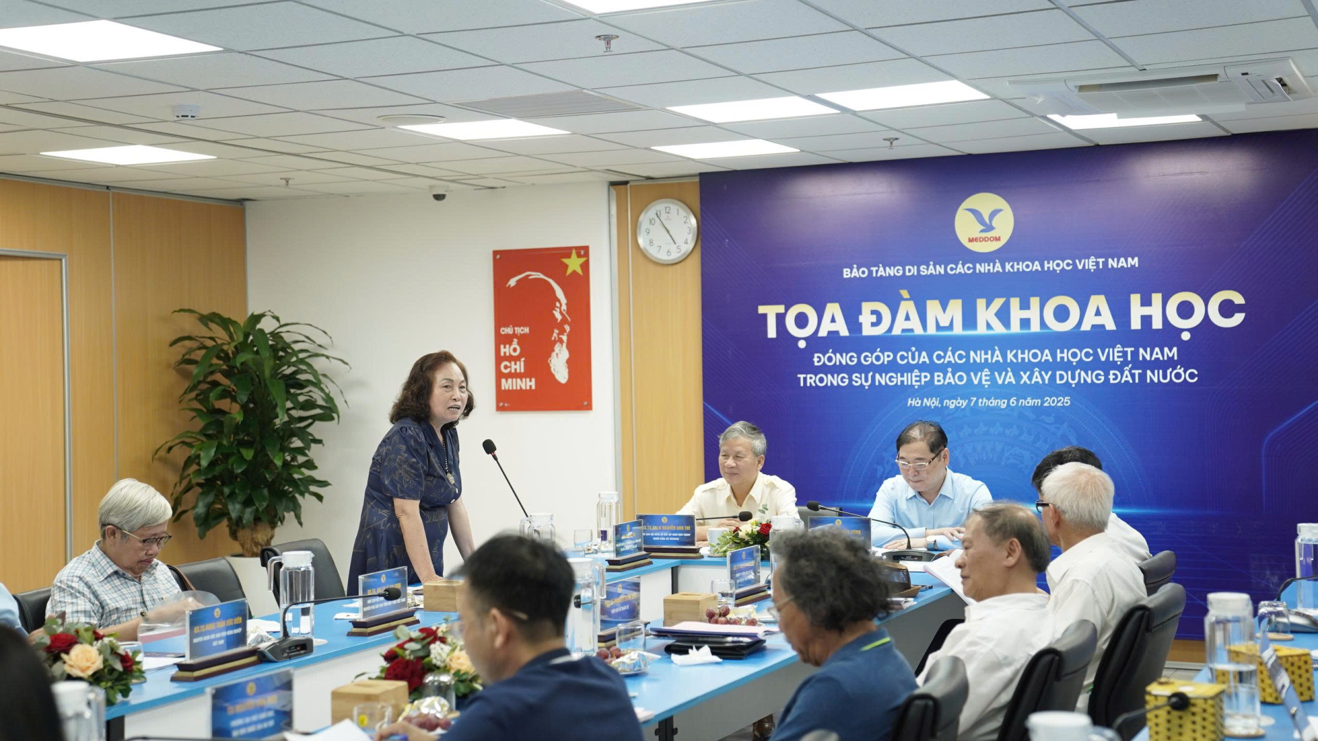 GS.TS Lê Thị Hợp bày tỏ kỳ vọng rằng trong thời gian tới, các hoạt động của Hội, đặc biệt là sự tham gia của đội ngũ nữ trí thức vào các công trình di sản và giáo dục khoa học, sẽ tiếp tục được mở rộng, đóng góp thiết thực vào việc phát triển bền vững đất nước và lan tỏa những giá trị nhân văn sâu sắc từ các nhà khoa học Việt Nam đến cộng đồng.