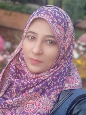 Hira Fatima Hira Fatima là Điều phối viên Giáo dục Thiên văn học Quốc gia Pakistan (NAEC) tại Văn phòng Giáo dục Thiên văn của Liên minh Thiên văn Quốc tế (IAU)