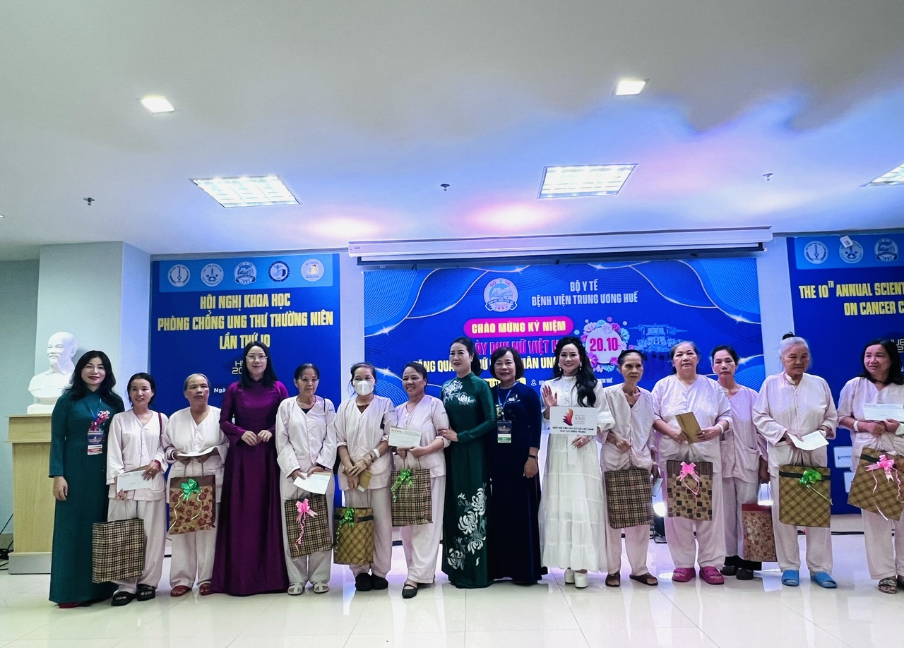 Tặng quà cho bệnh nhân ung thư