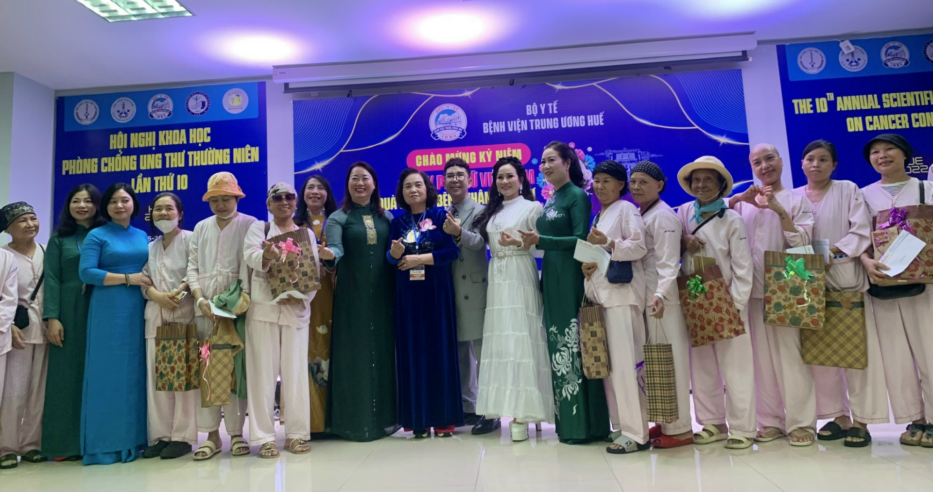 Nữ trí thức Bệnh viện Trung ương Huế tiên phong trong kỷ nguyên công nghệ và chuyển đổi số y tế
