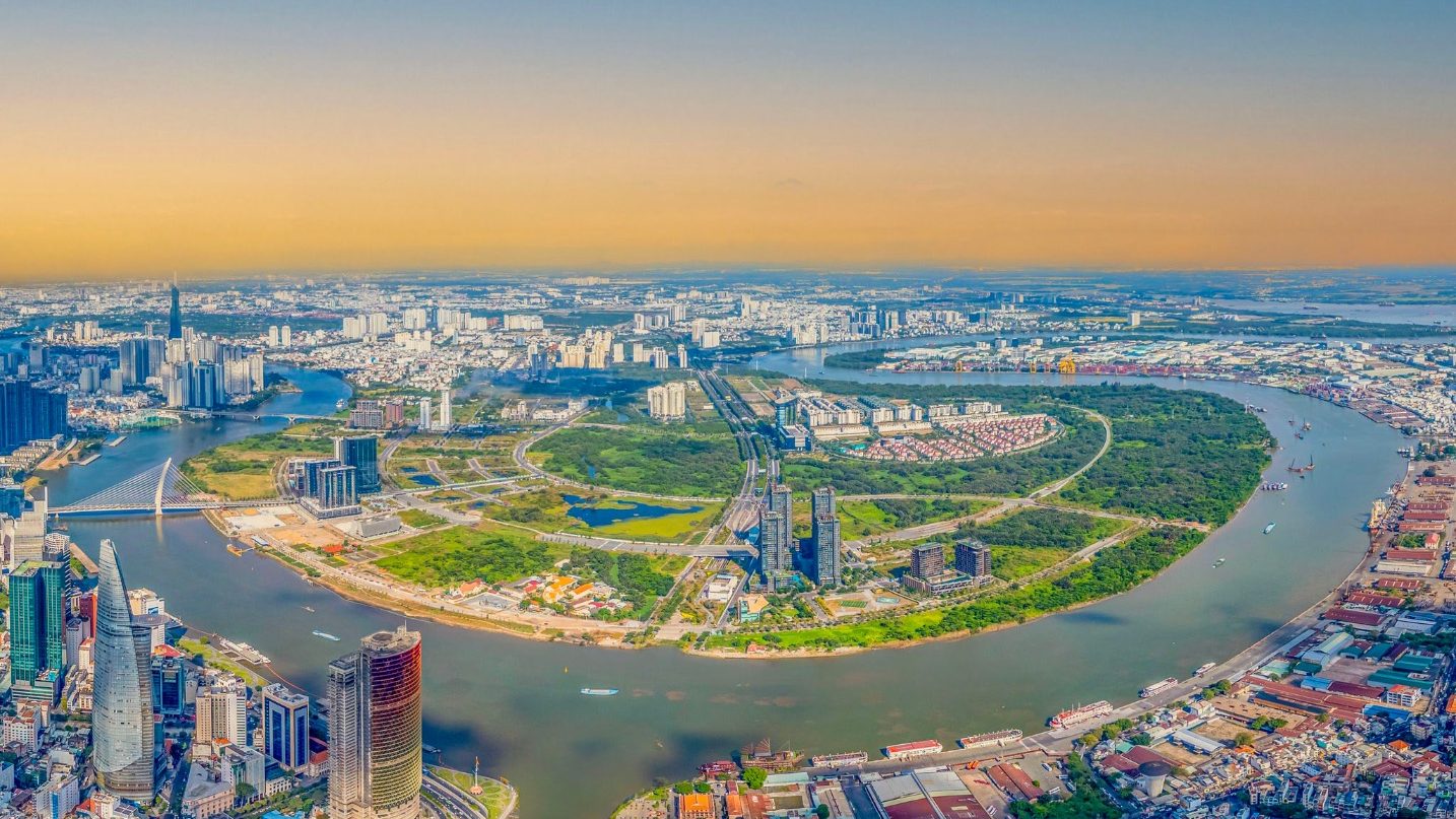  Sự đầu tư mạnh mẽ vào các dự án hạ tầng chiến lược đã giúp khu Đông, khu Nam “thay da đổi thịt” (Ảnh sưu tầm)