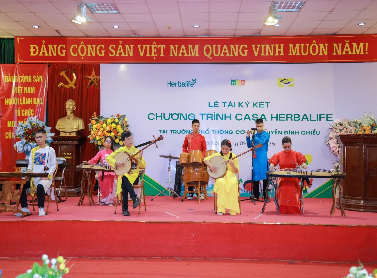 Herbalife Việt Nam tiếp tục hỗ trợ bữa ăn dinh dưỡng cho hơn 3.000 người khó khăn