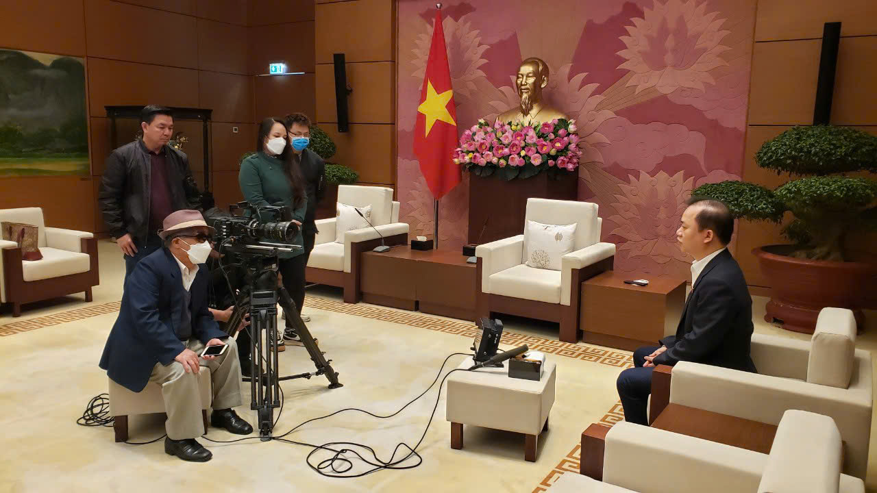 Mỗi thước phim được ghi lại không chỉ mang giá trị thông tin, mà còn là chứng nhân lịch sử, tạo nền tảng cho việc nghiên cứu, giảng dạy và sản xuất phim tài liệu sau này.