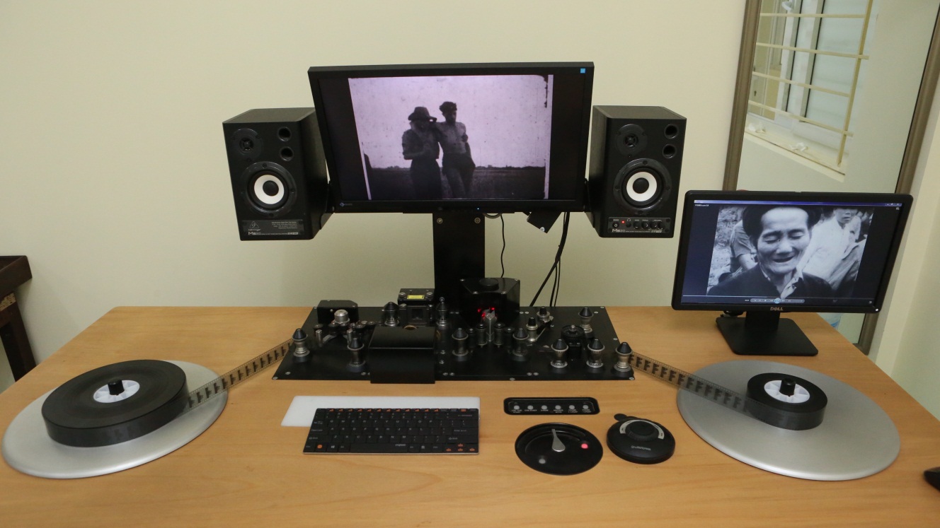 Máy xem phim nhựa FVT 600 HD