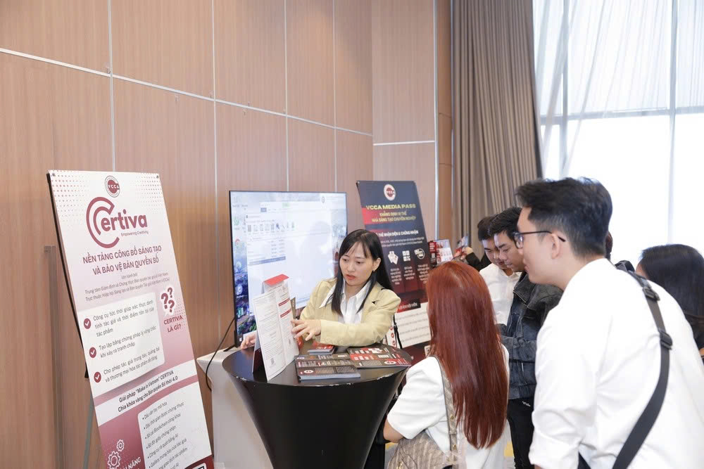 Hiệp hội VCCA cũng giới thiệu Bộ Thẻ hội viên VCCA Media Pass