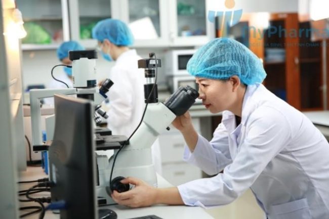 TS Bá Thị Châm, (Viện Hóa học, Viện Hàn lâm Khoa học và Công nghệ Việt Nam) là người nâng tầm giá trị của cây thuốc Việt từ việc tạo các sản phẩm chất lượng chăm sóc sức khỏe cho cộng đồng. Với thành quả nghiên cứu này, nhà nữ khoa học đã nhận Giải thưởng phụ nữ sáng tạo năm 2017 do Hội Liên hiệp Phụ nữ Việt Nam trao tặng.  