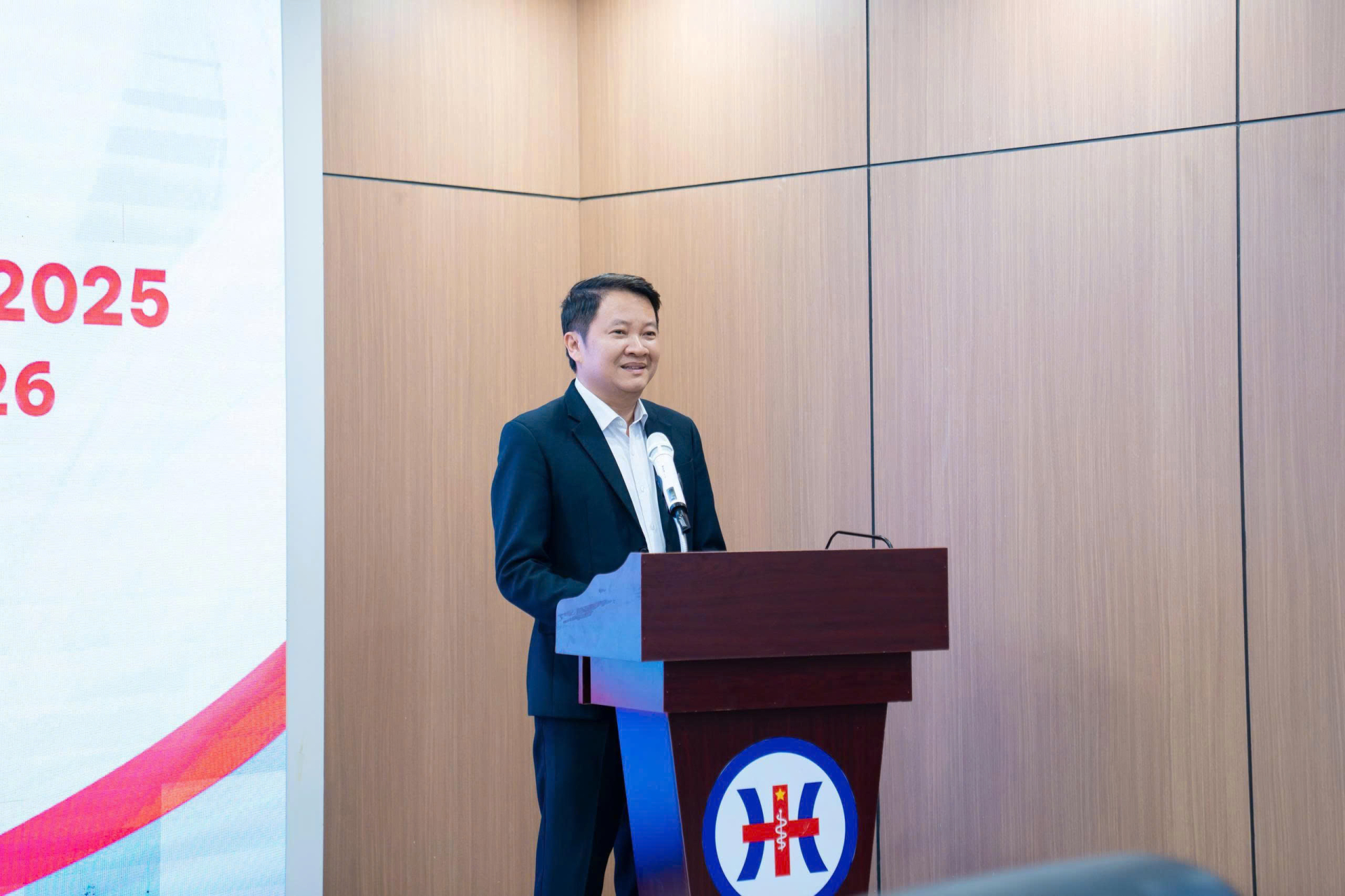 TS Nguyễn Văn Tính, Phó Chủ tịch Liên hiệp các Hội KHKT HP phát biểu.