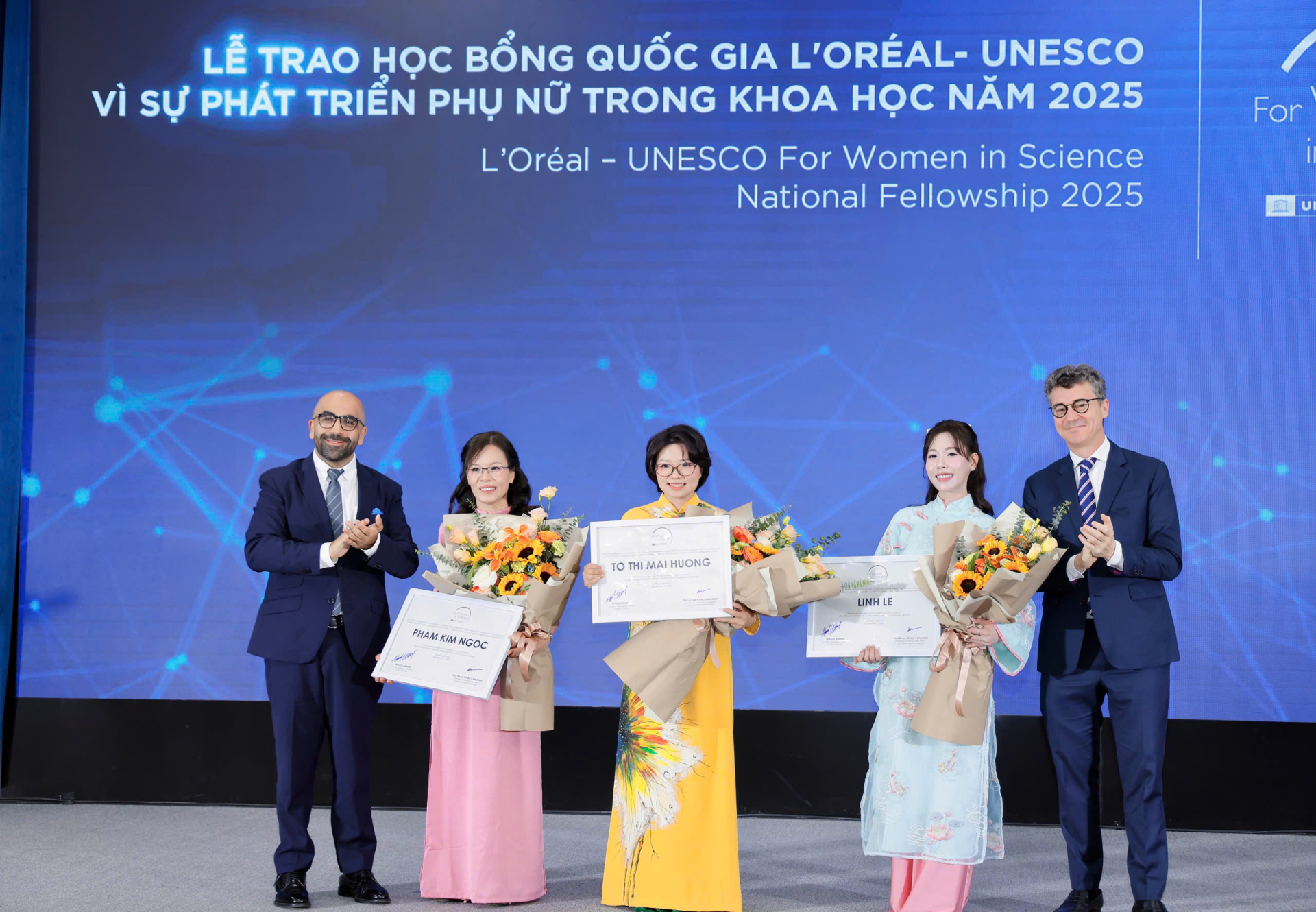 Niềm vui của 3 nhà khoa học nữ nhận học bổng của Chương trình L’Oréal – UNESCO Vì sự phát triển phụ nữ trong khoa học 2025.