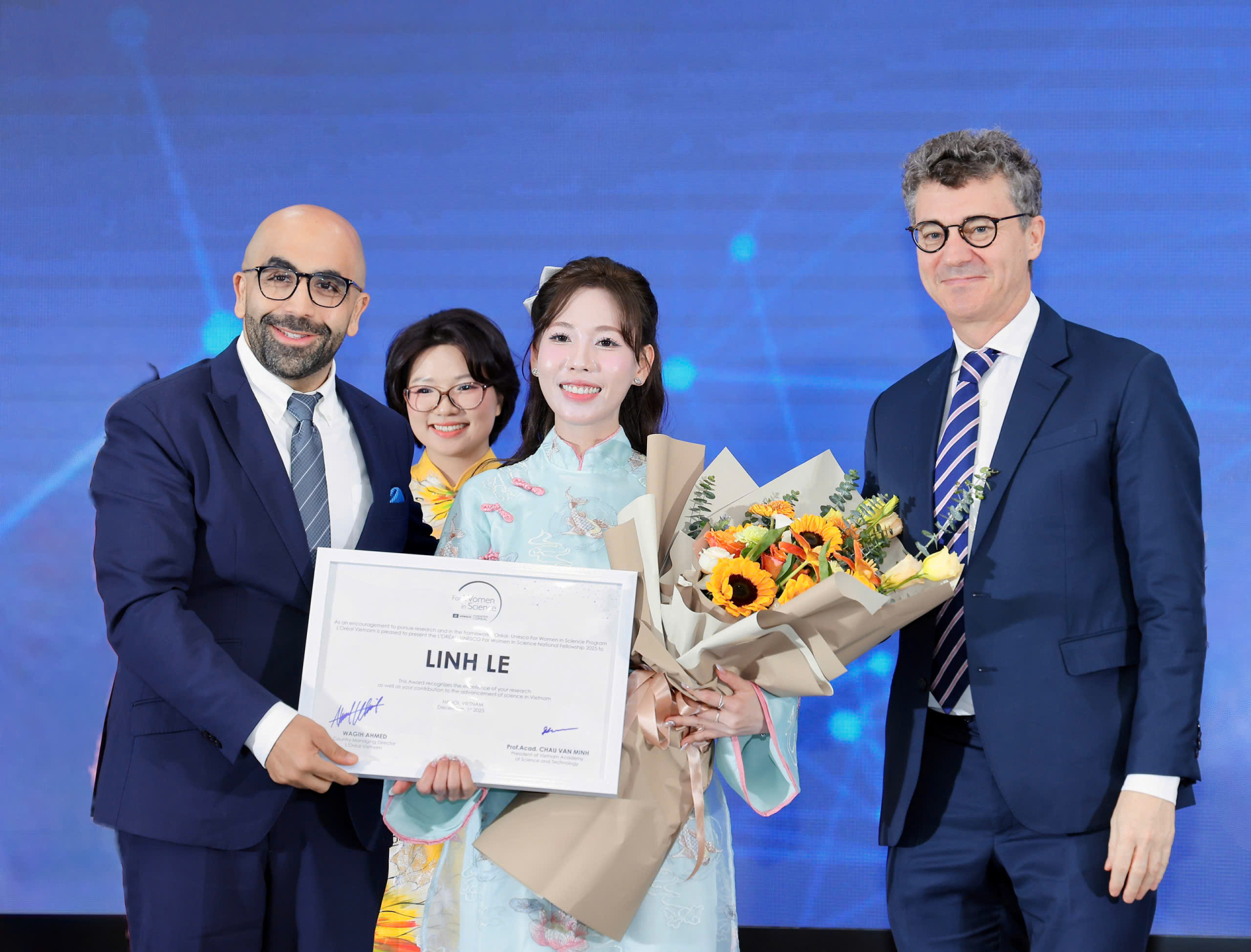TS Linh Lê nhận giải thưởng Chương trình L’Oréal – UNESCO Vì sự phát triển phụ nữ trong khoa học năm 2025