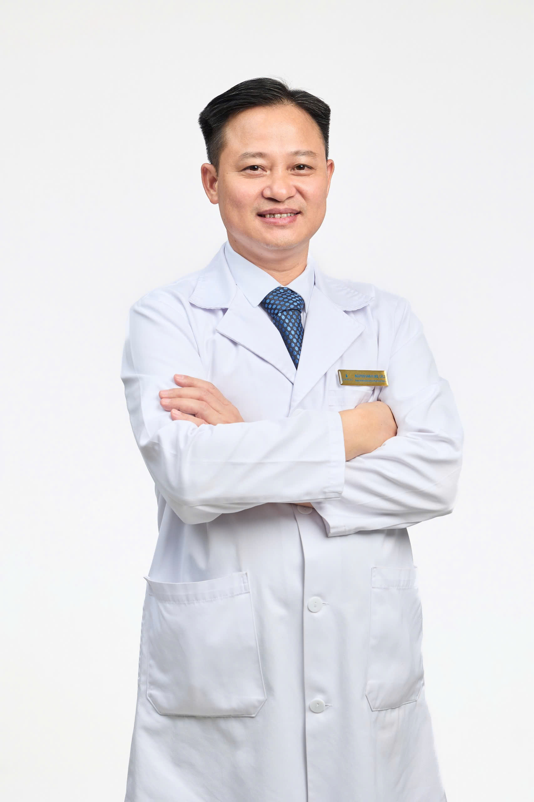  Chân dung BSCKII Nguyễn Văn Vĩ.