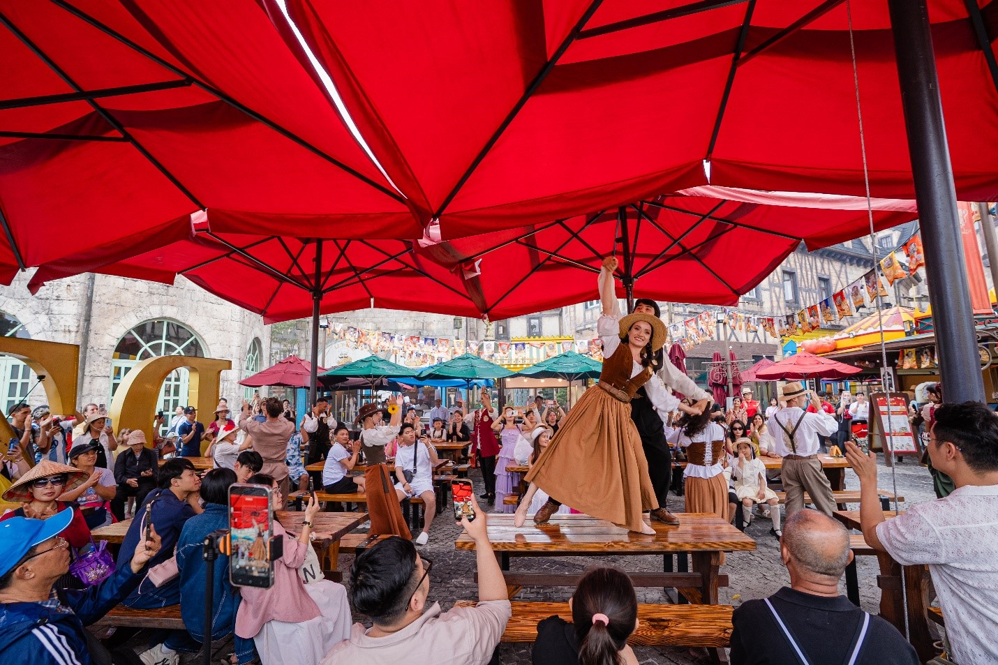  Những show diễn mùa hè sẽ quay trở lại với du khách tại Sun World Ba Na Hills 