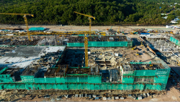 Thi công thần tốc giữa đảo Ngọc: Siêu tổ hợp APEC Phú Quốc dần thành hình