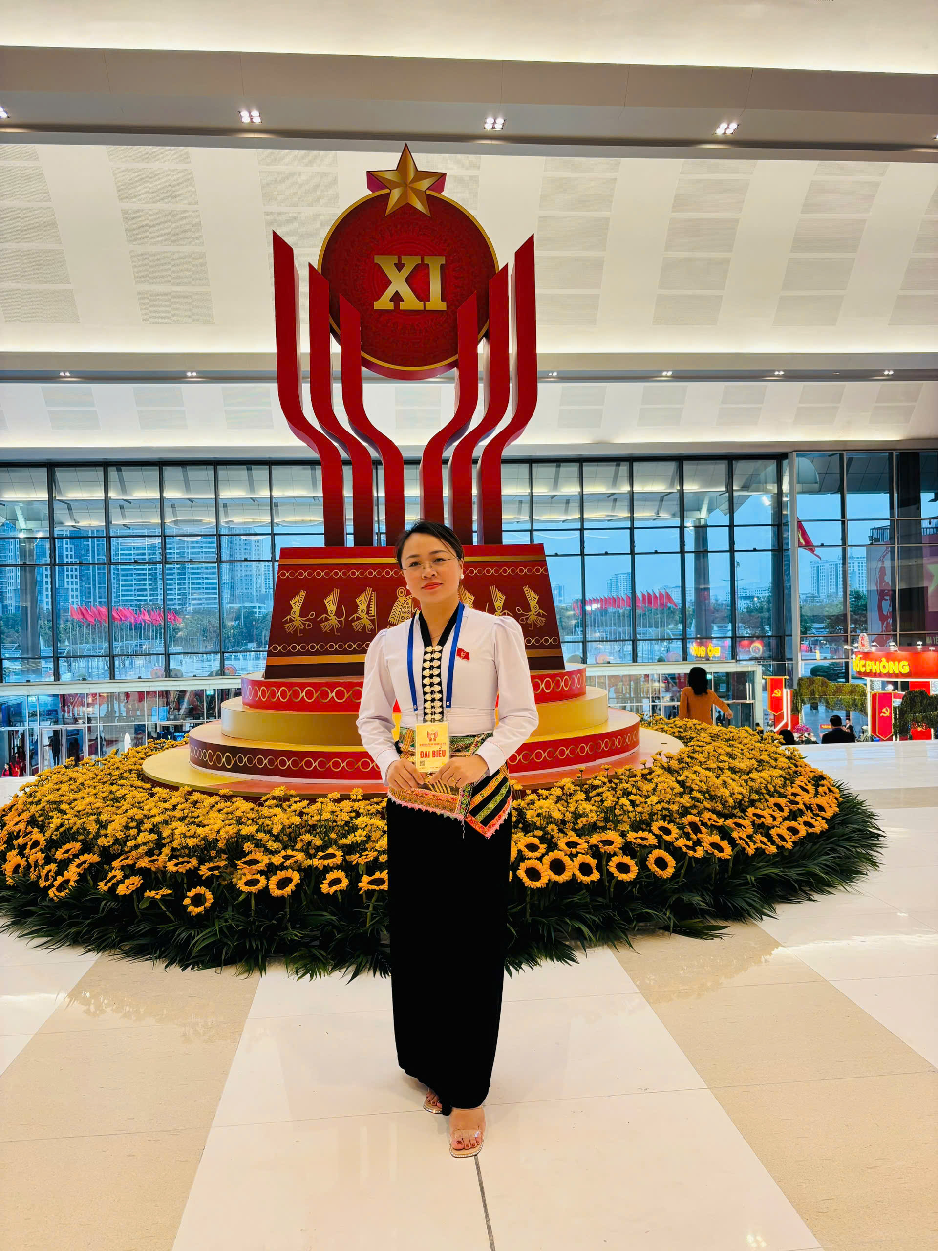 Chị Lù Thị Toản tại Đại hội Thi đua yêu nước toàn quốc lần thứ XI