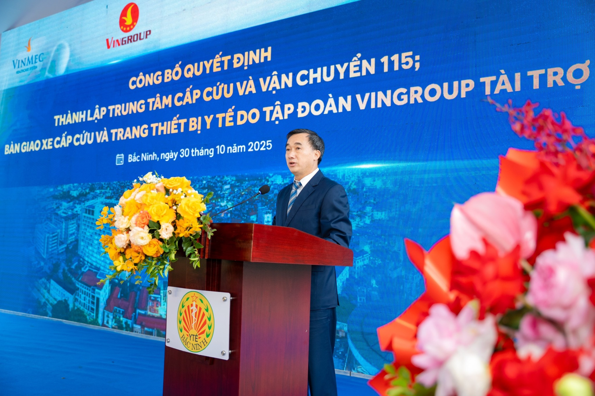  GS.TS Trần Văn Thuấn - Thứ trưởng Bộ Y tế - phát biểu tại lễ ra mắt trung tâm cấp cứu & vận chuyển 115 Bắc Ninh.