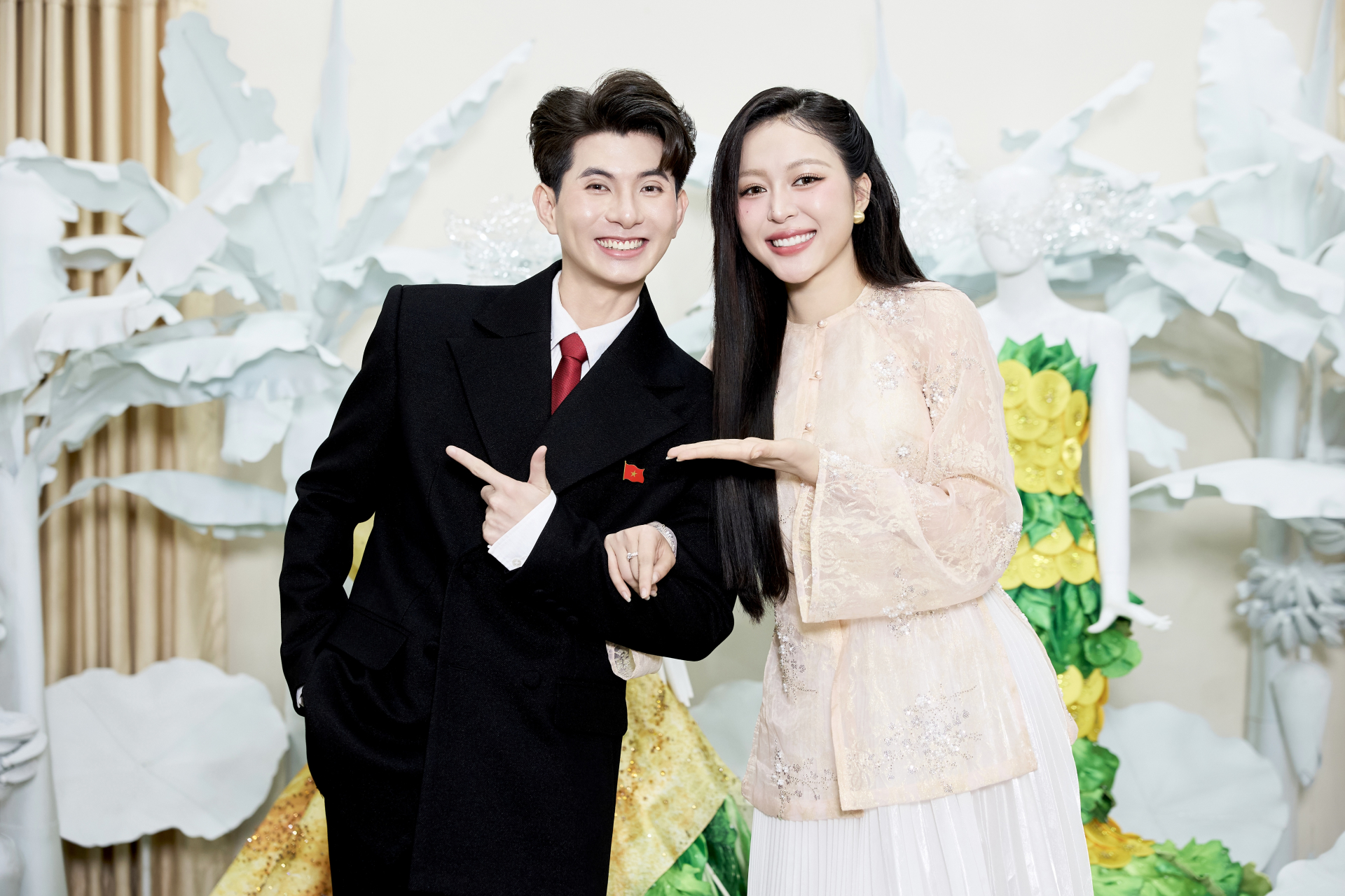 Miệt Cù Lao của NTK Nguyễn Minh Công đạt kỷ lục Việt Nam