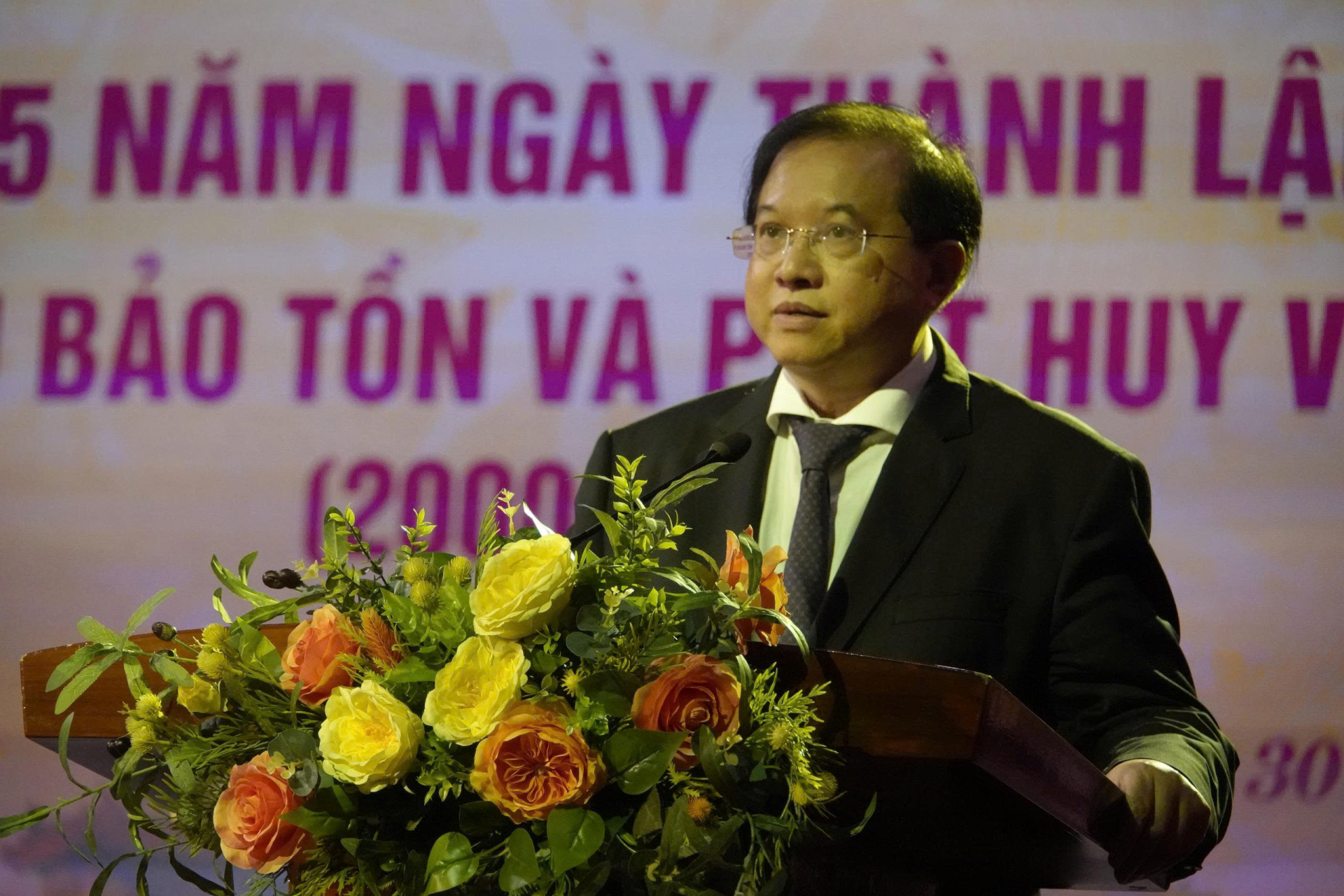  Thứ trưởng Bộ VHTTDL Tạ Quang Đông phát biểu tại buổi lễ.