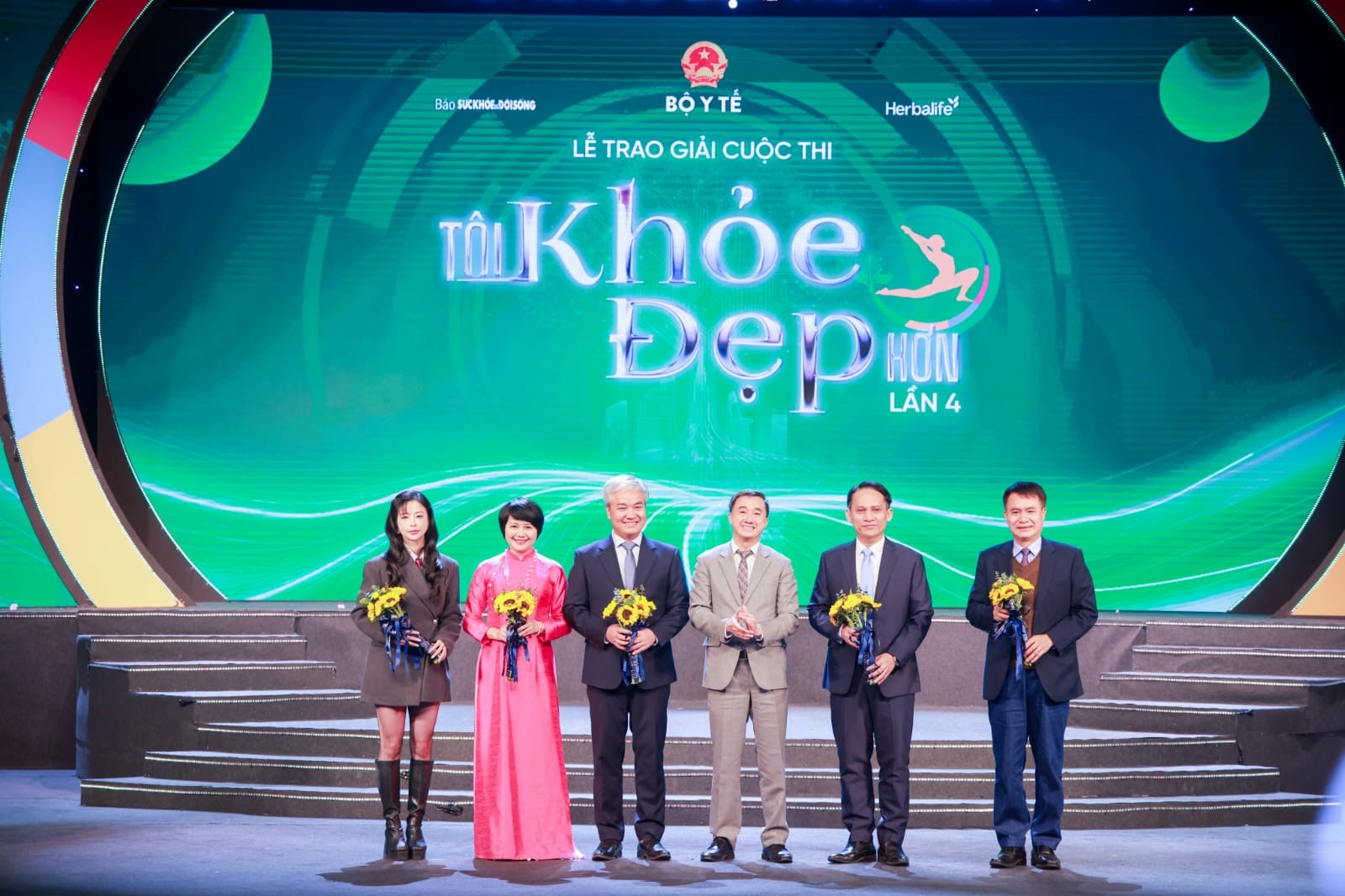  Cuộc Thi “Tôi Khỏe Đẹp Hơn 2025” vinh danh 12 ứng viên xuất sắc nhất từ hơn 4.000 bài dự thi 