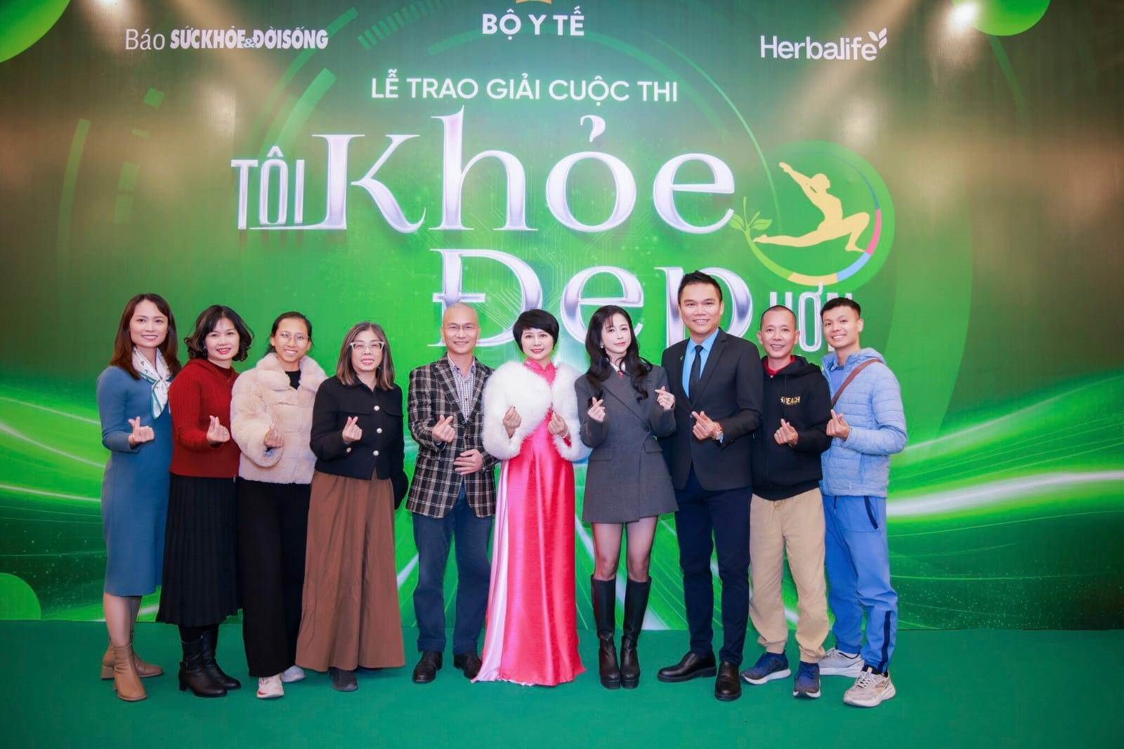  Cuộc Thi “Tôi Khỏe Đẹp Hơn 2025” vinh danh 12 ứng viên xuất sắc nhất từ hơn 4.000 bài dự thi 