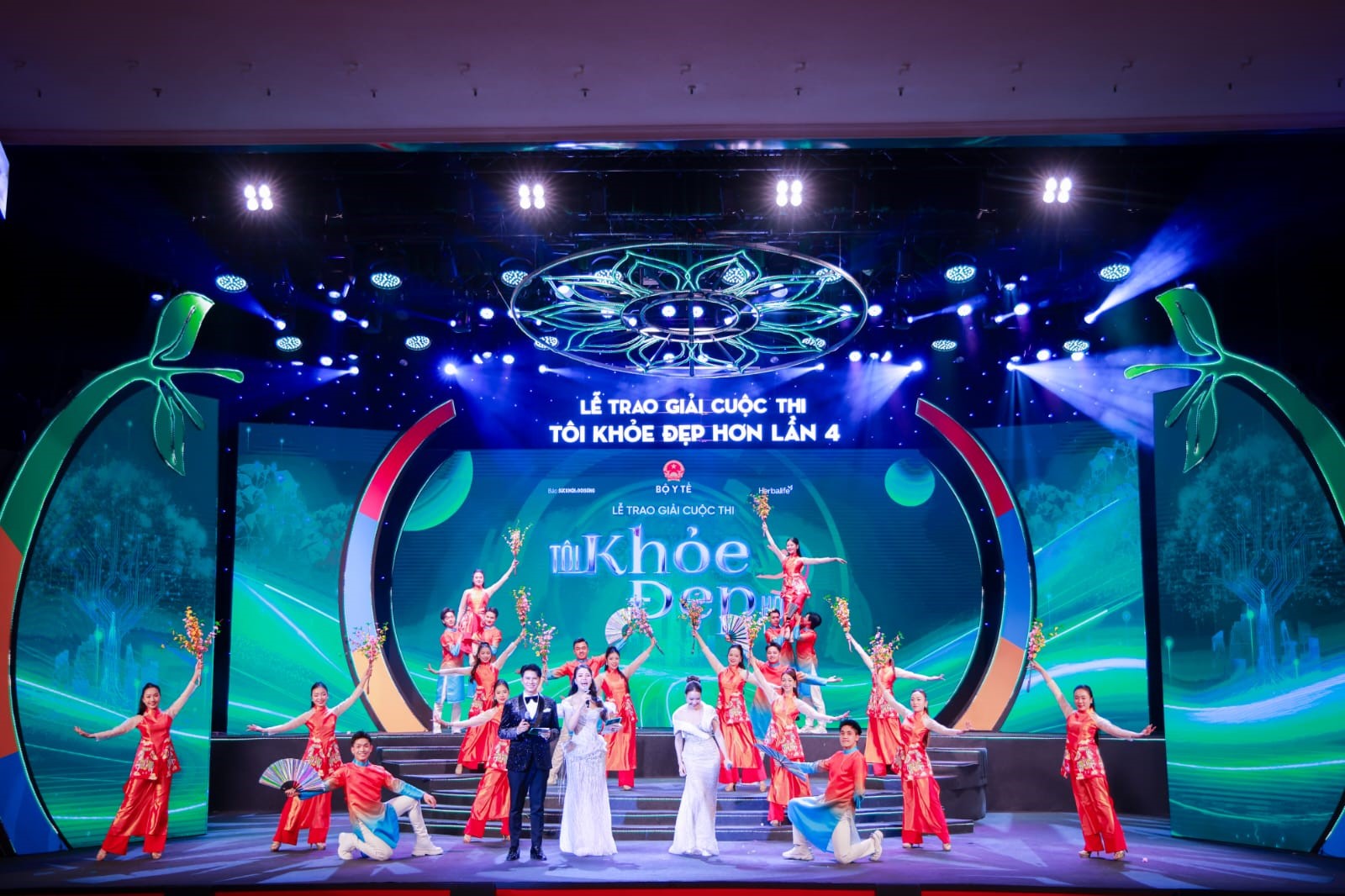  Cuộc Thi “Tôi Khỏe Đẹp Hơn 2025” vinh danh 12 ứng viên xuất sắc nhất từ hơn 4.000 bài dự thi 
