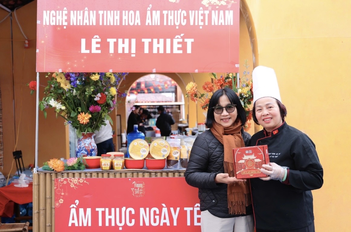 Nghệ nhân Lê Thị Thiết 